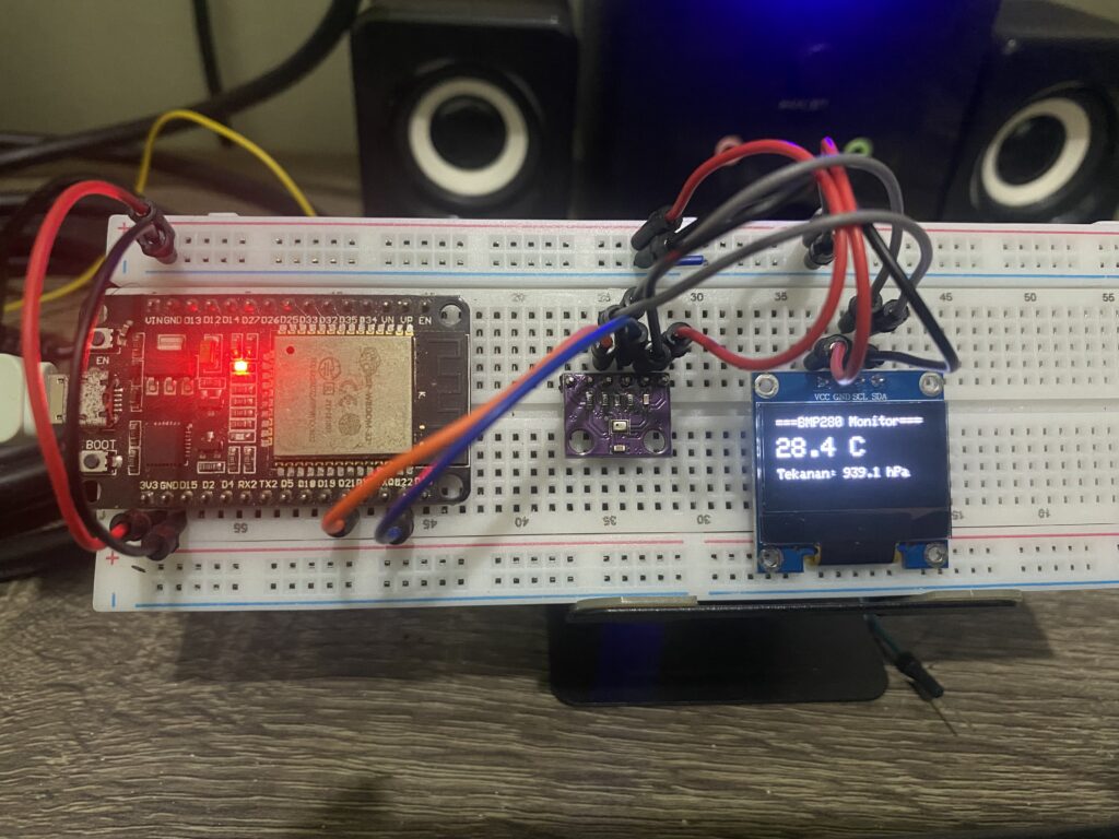 Belajar ESP32: Display OLED (SSD1306) oled bmp280